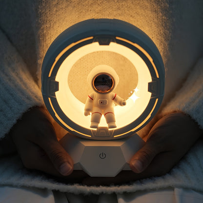 Astronaut Night Light, Rechargeable Bedside Lamp, 3 Color Lights, 4 Adjustable Brightness Levels, Bedroom Sleep Light, Astronaut Desktop Decoration, Birthday Gift, Christmas Gift